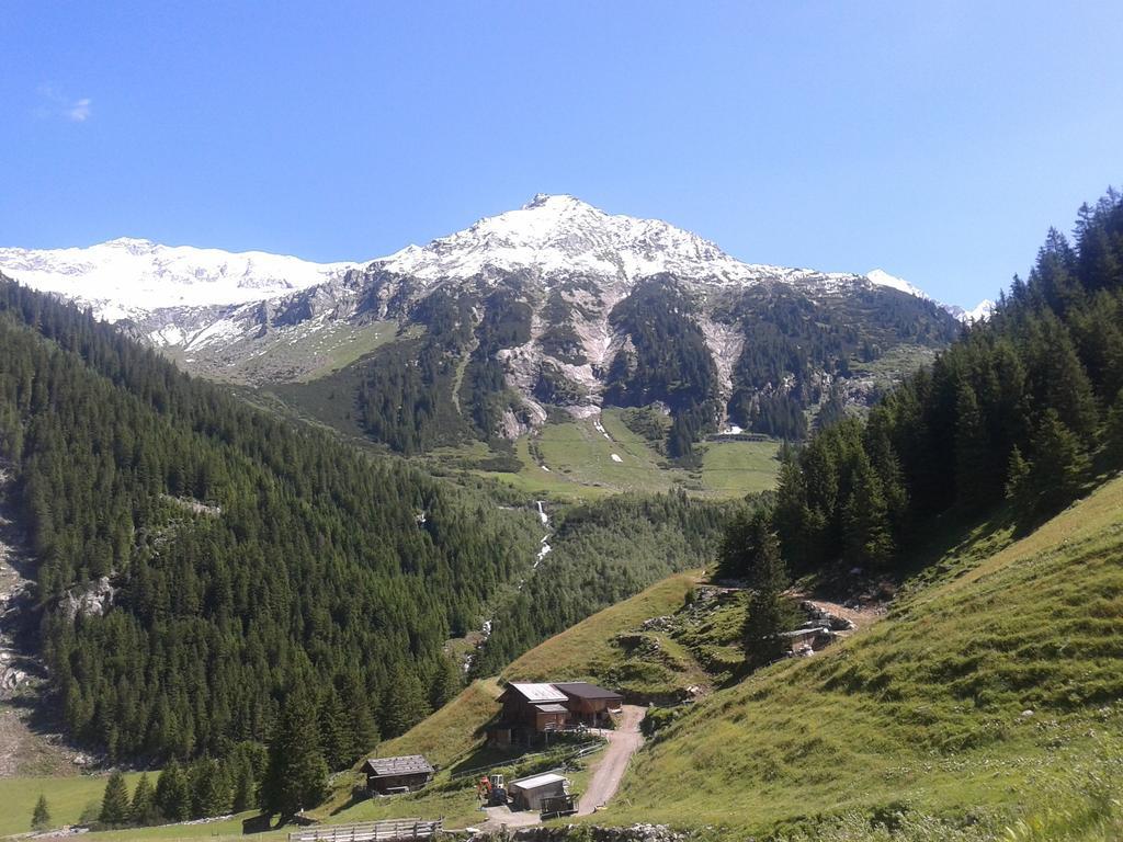 リート・イム・ツィラータールStudio Hochzillertal Mit Sauna & E-Ladestationアパートメント 部屋 写真