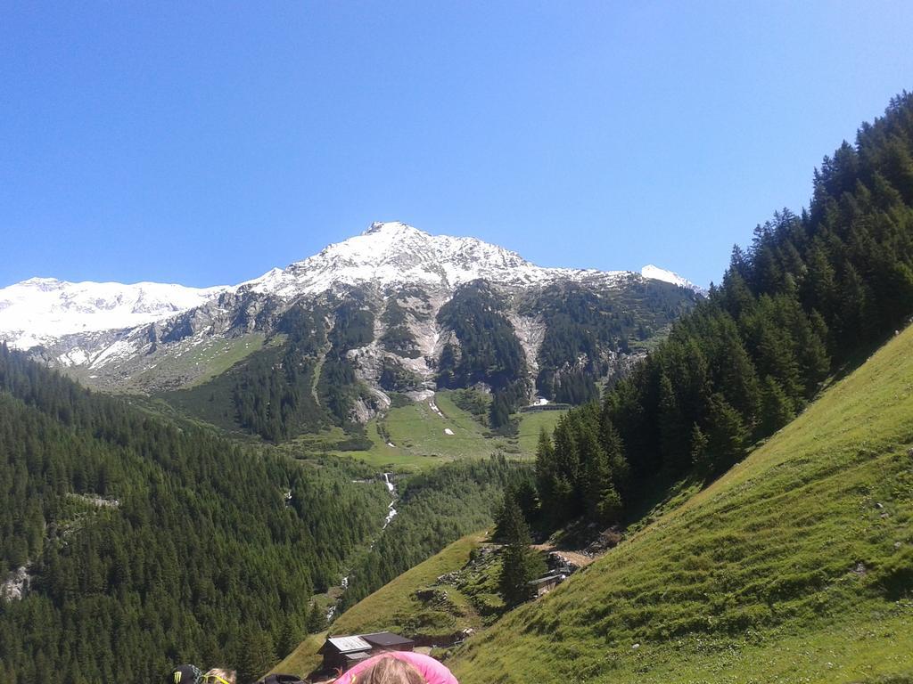 リート・イム・ツィラータールStudio Hochzillertal Mit Sauna & E-Ladestationアパートメント エクステリア 写真
